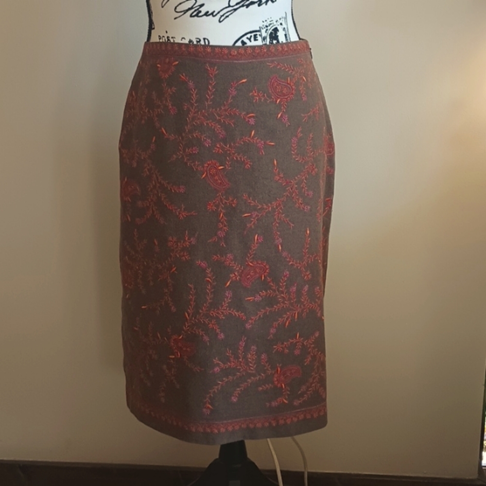 Ann Taylor Loft Brown Skirt With Orange Floral & Paisley Ebroidery